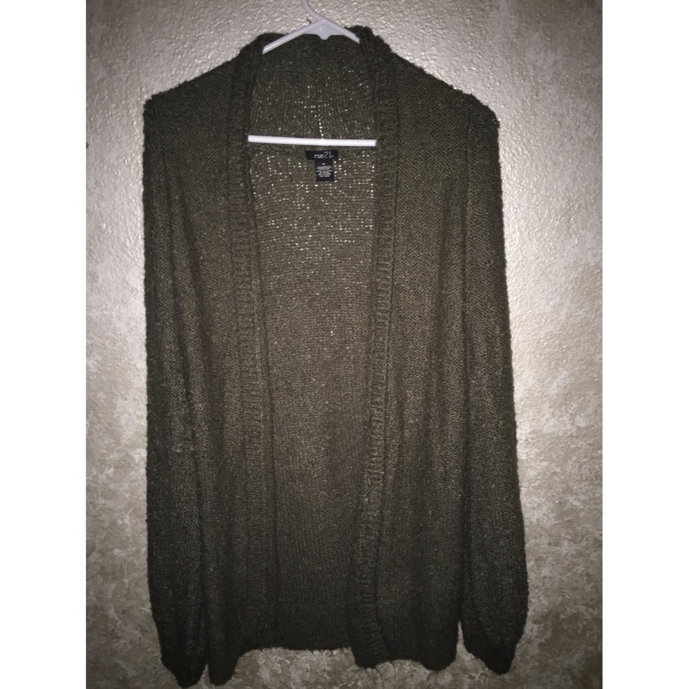 Green oversize cardigan 😍